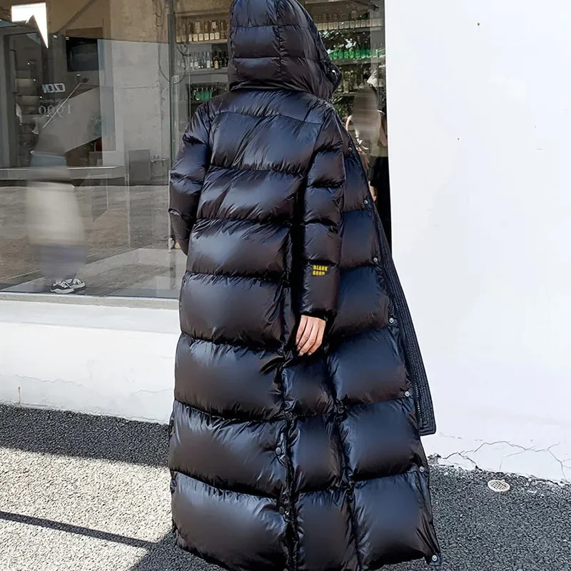 Black Long Puffer Jacket for Women - Stylish Winter Coat with Relaxed Fit and Extra Warmth