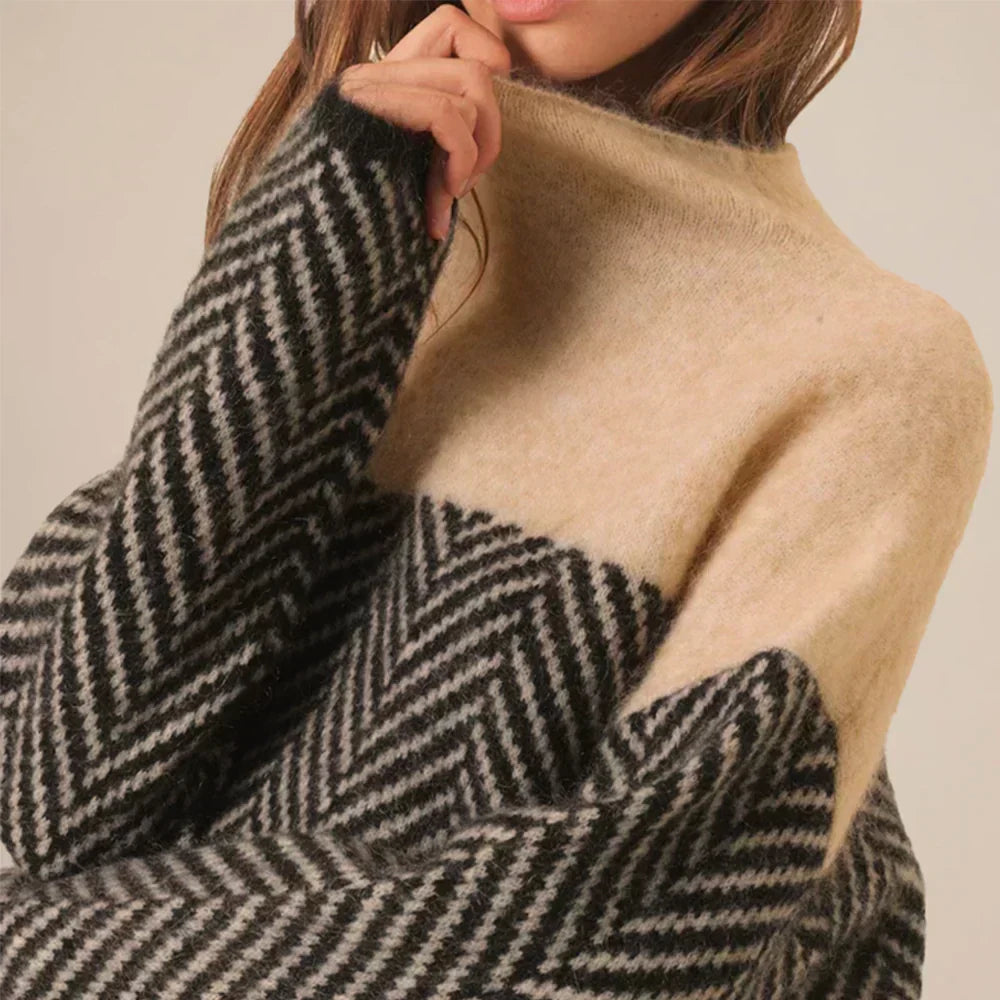 Cozy Herringbone Knit Sweater for Women with Stand-Up Collar – Relaxed Fit, Two-Tone Design, Perfect for Fall and Winter
