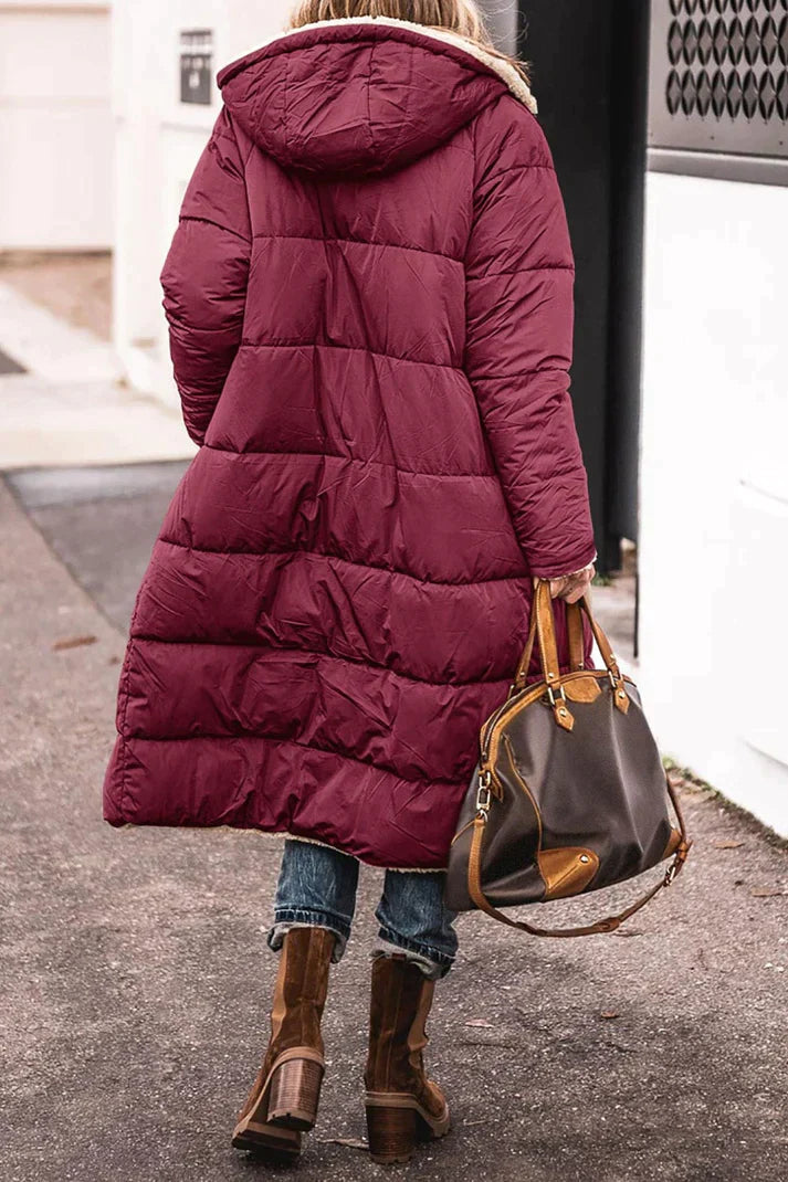 Cozy Long Puffer Coat for Women with Hooded Design – Quilted Winter Coat for Added Warmth and Comfort
