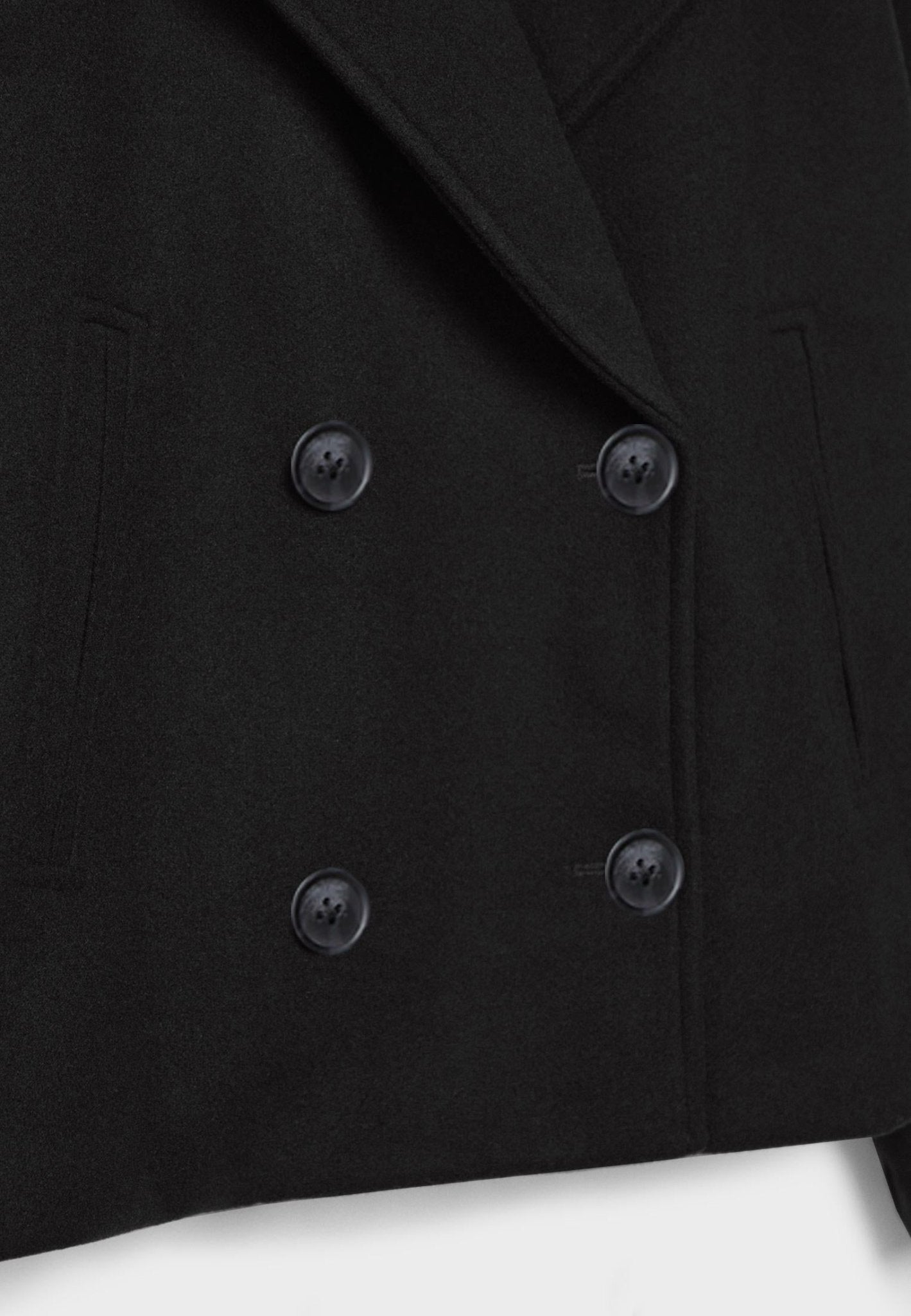 Cropped Women's Double-Breasted Winter Jacket with Wide Lapels – Stylish and Cozy Outerwear for Women