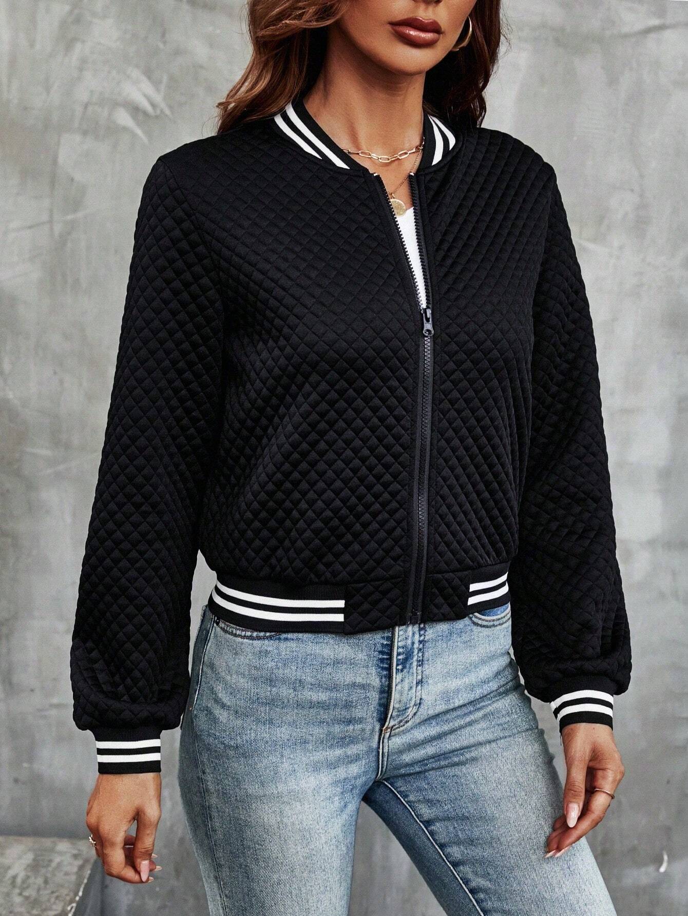 Cropped Women's Jacket with Baseball Collar and Full-Zip Front – Sporty Stretch Material for Everyday Wear
