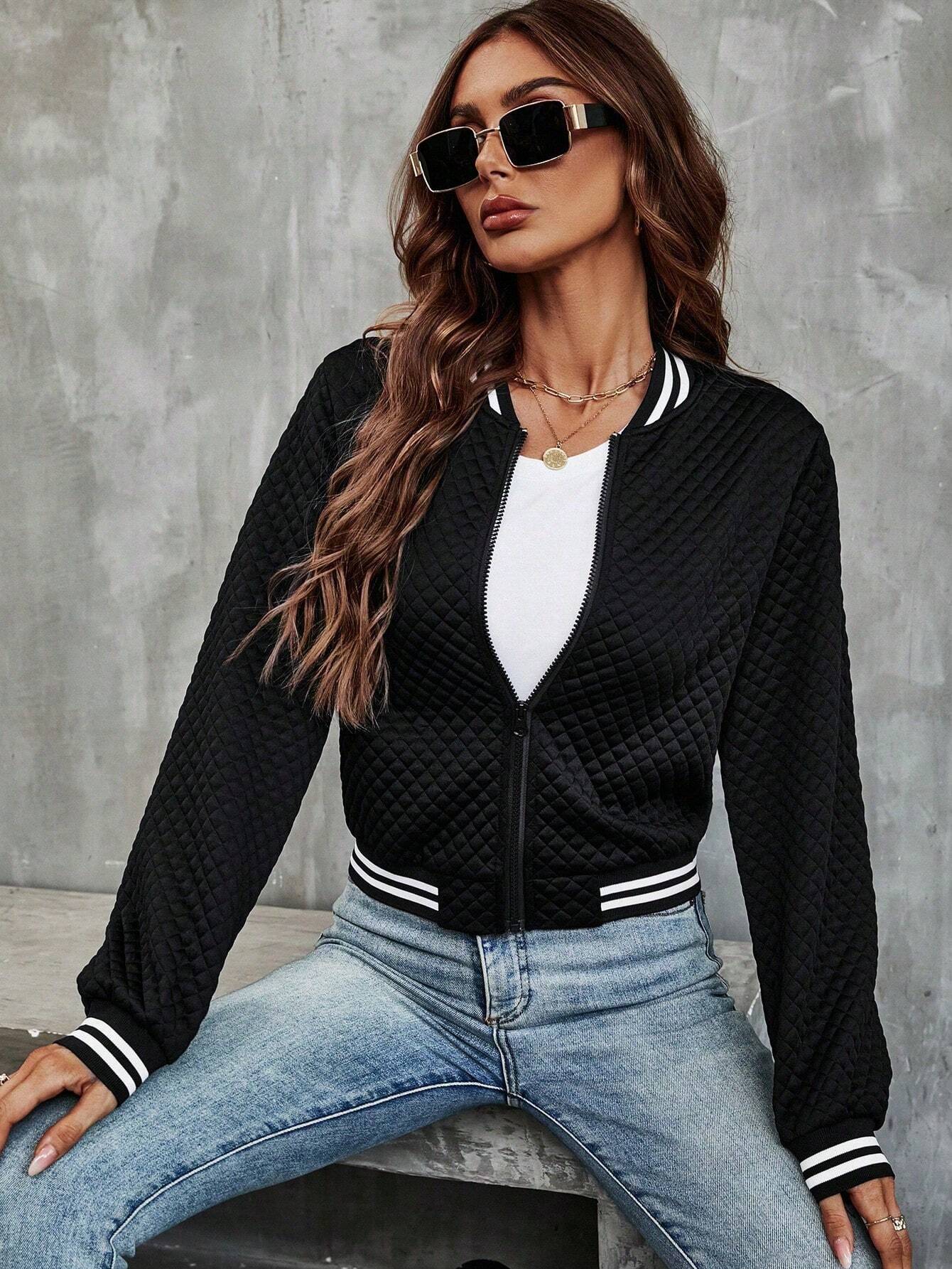 Cropped Women's Jacket with Baseball Collar and Full-Zip Front – Sporty Stretch Material for Everyday Wear