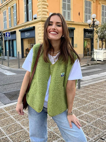 Cozy Women's Sherpa Fleece Vest for All-Day Comfort – Oversized Relaxed Fit Layering Piece