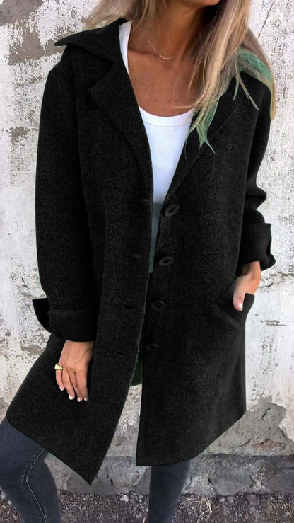 Elegant Button Down Jacket for All Seasons - Soft Wool-Touch Fabric, Relaxed Fit with Pockets, Timeless Style