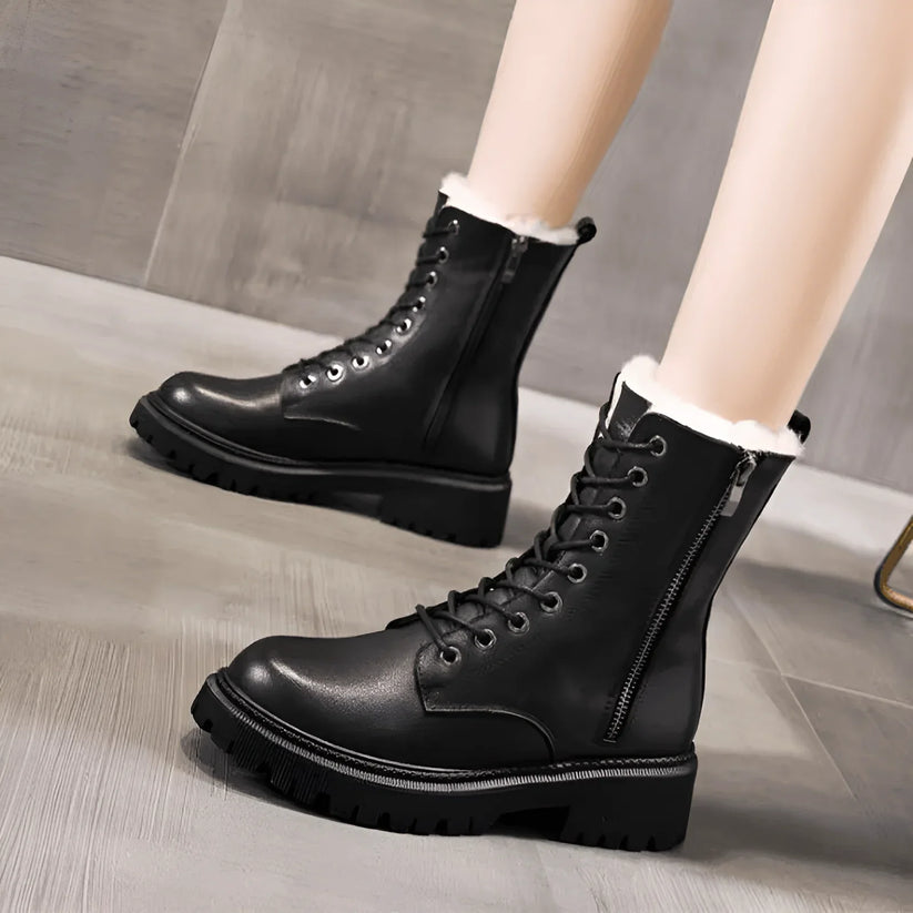 Hanna™ - Lined Leather Boots