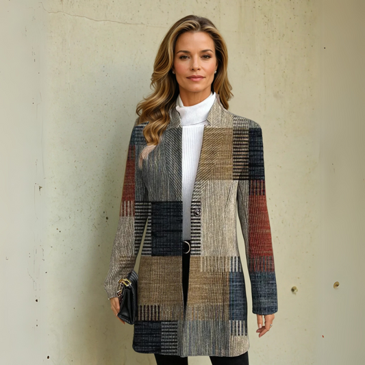 Plus Size Women's Blazer in Checked Pattern – Hip-Length Lapel Collar Jacket for Versatile Business and Casual Wear