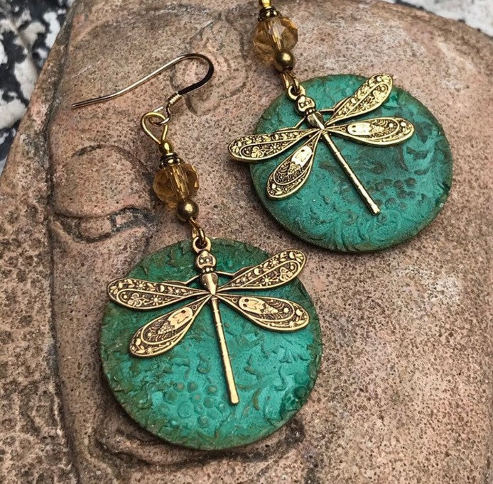 Retro Simple Dragonfly Round Earrings